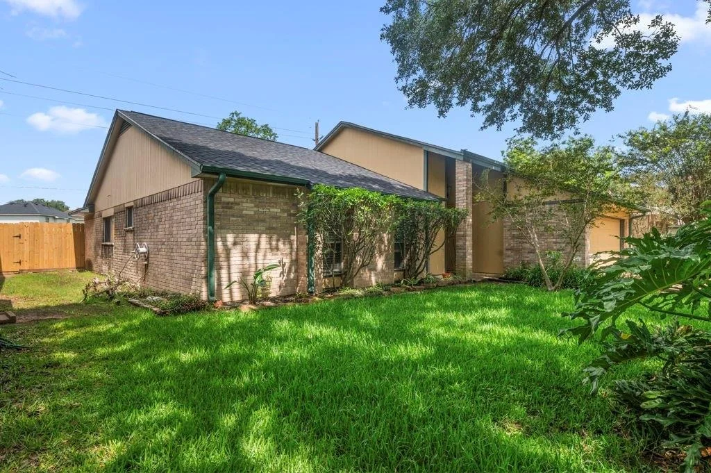 Photo of 2115 Fort Laramie Drive