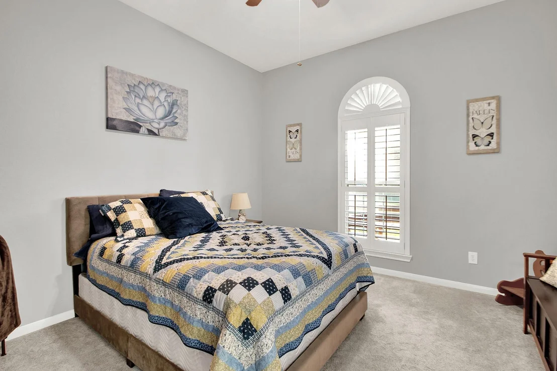Photo of 33402 Hillside Drive