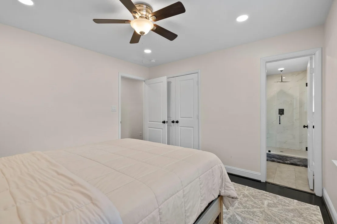 Photo of 2402 Chimney Rock Road