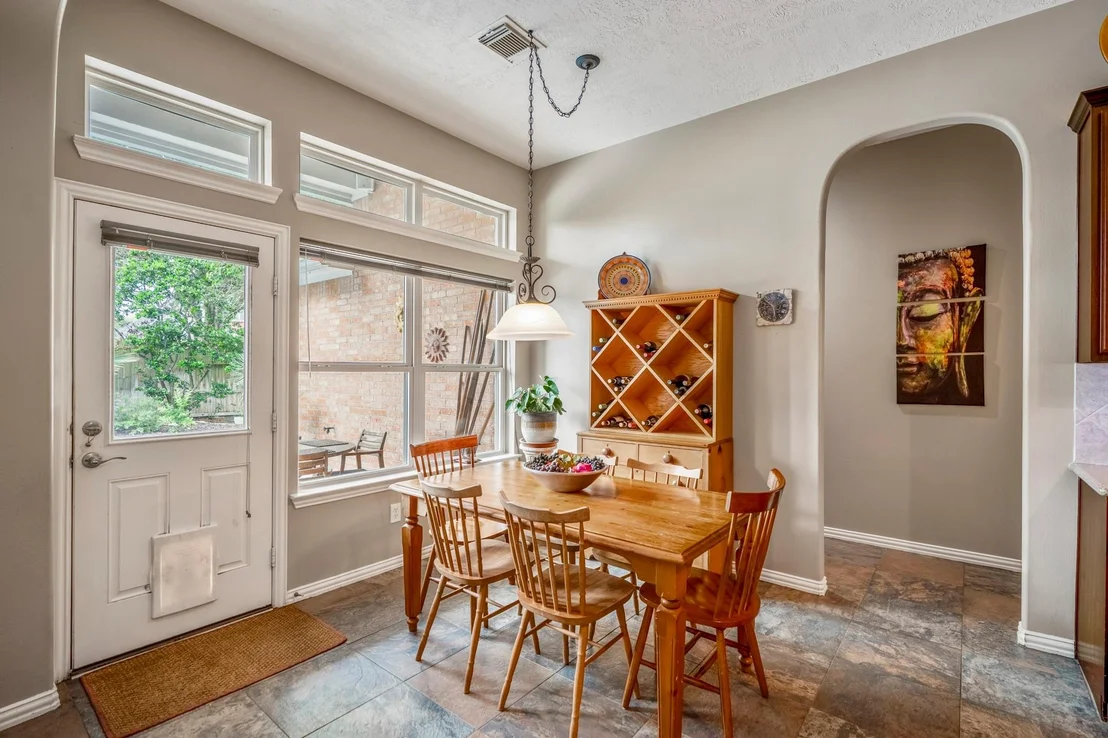 Photo of 6811 Pinehearth Court