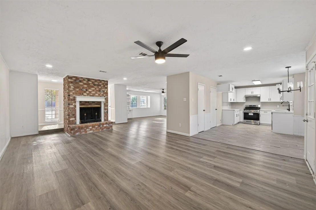 Photo of 6038 Greenmont Drive