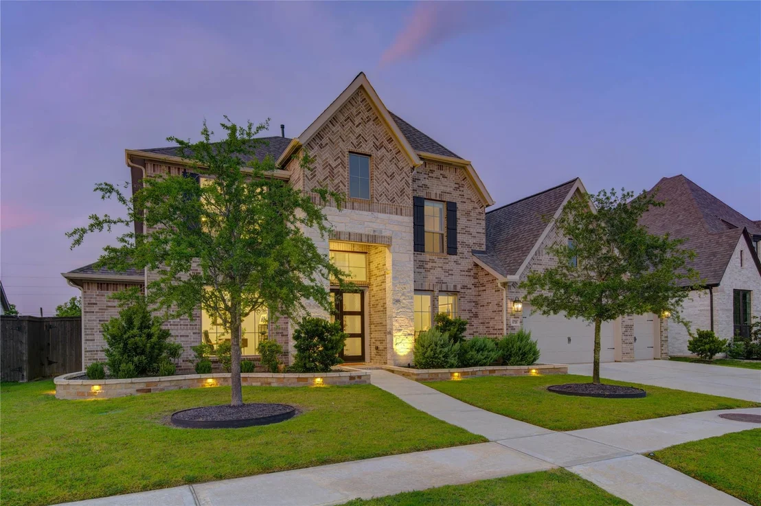 Photo of 6718 Mirabeau Lane