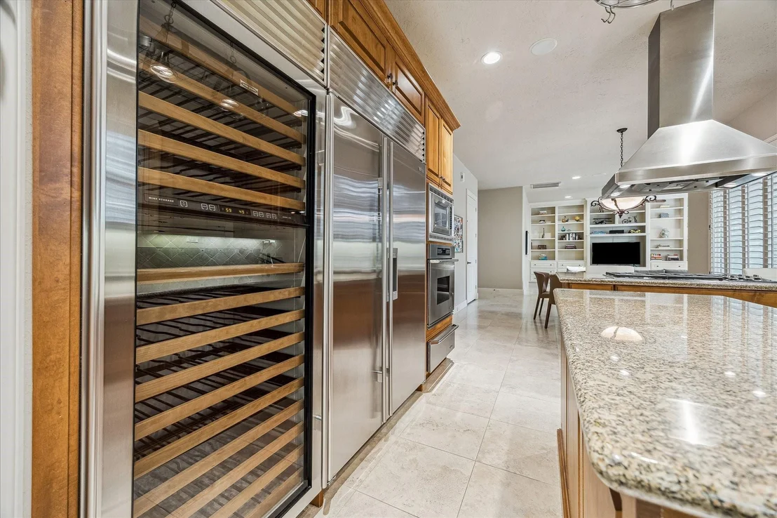 Photo of 2626 Stuart Manor
