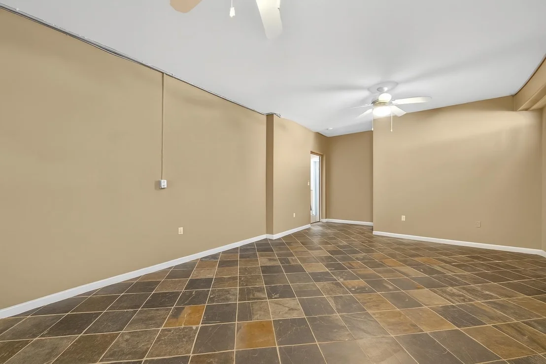 Photo of 2242 Marina Way