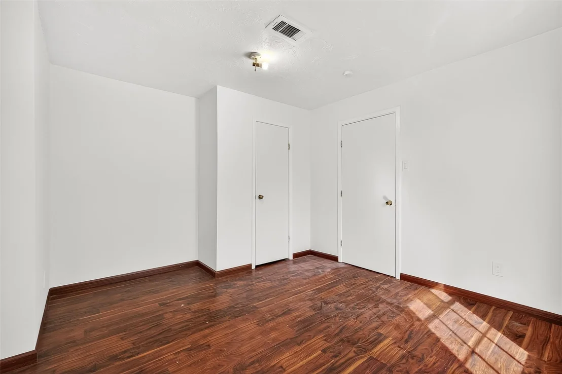 Photo of 11811 Rowan