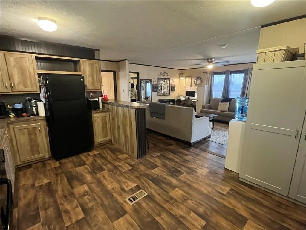 Photo of 121 Slippery Elm Road