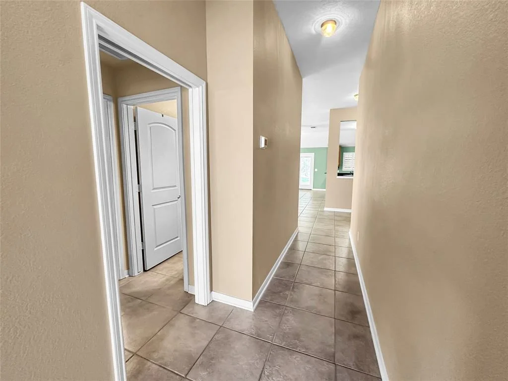Photo of 191 Golfview Drive N
