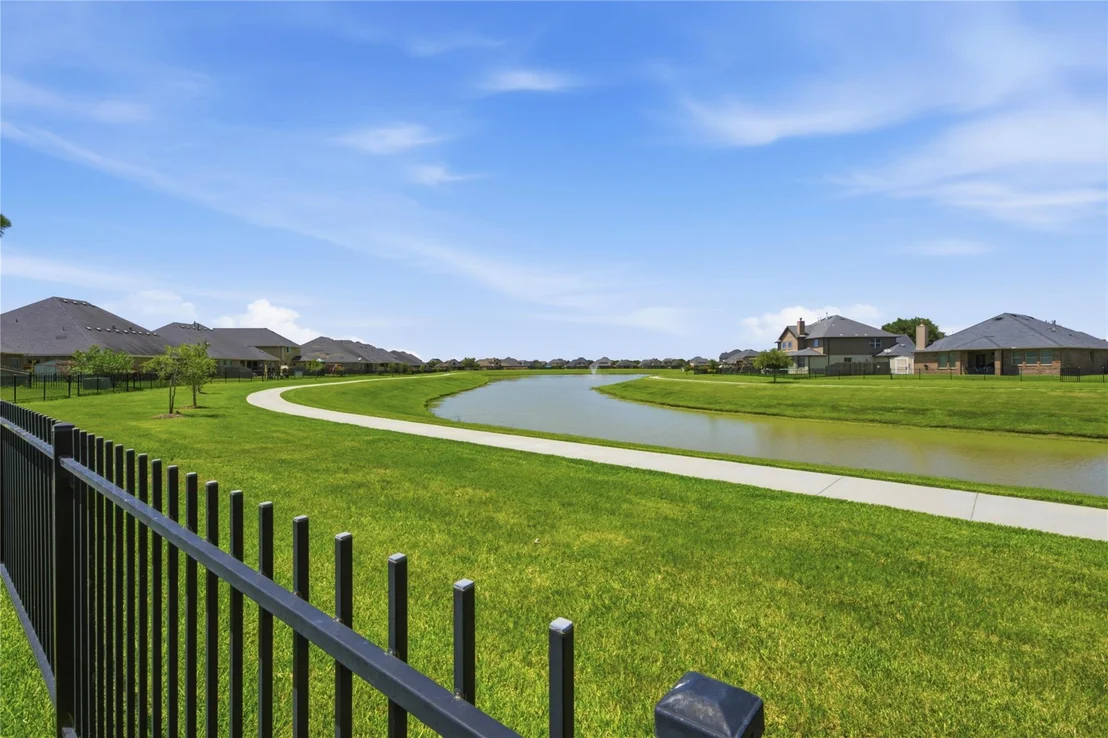 Photo of 9519 Wheatfield Lane