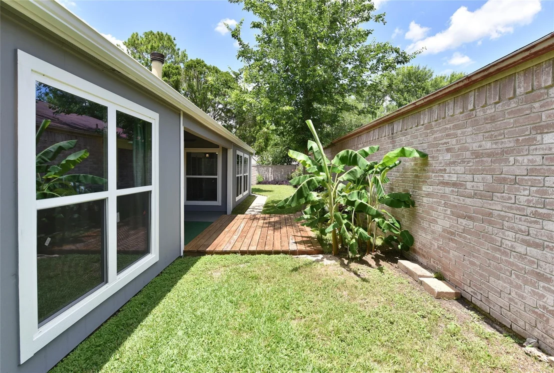 Photo of 16007 Ridgegreen Drive