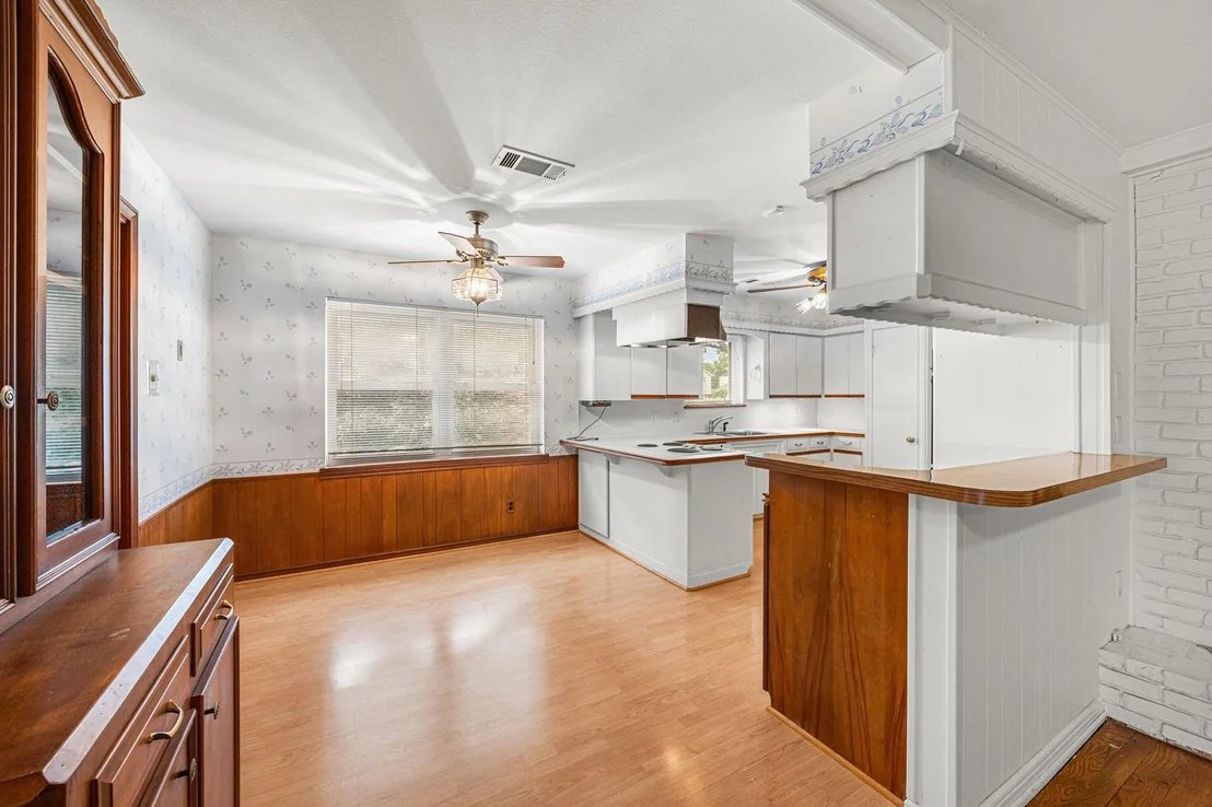 Photo of 11407 Valley Spring Drive