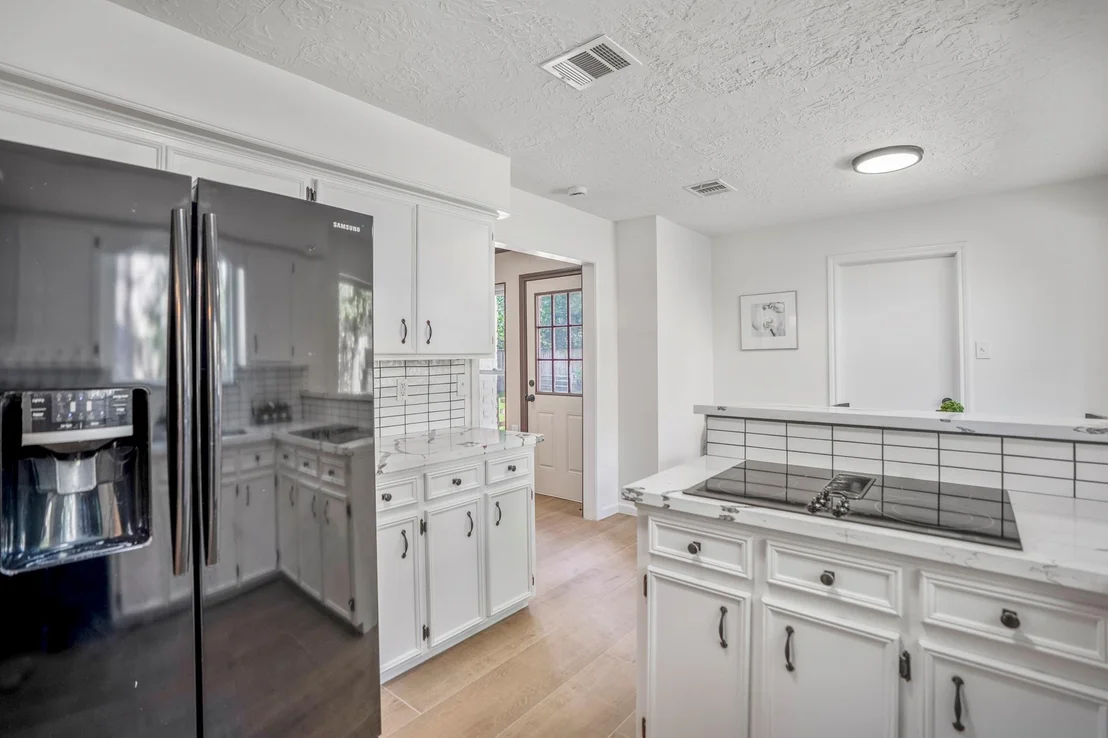 Photo of 6303 Larkmount Drive