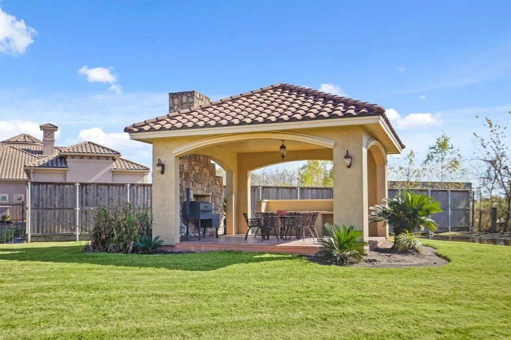 Photo of 16110 Rodale Drive