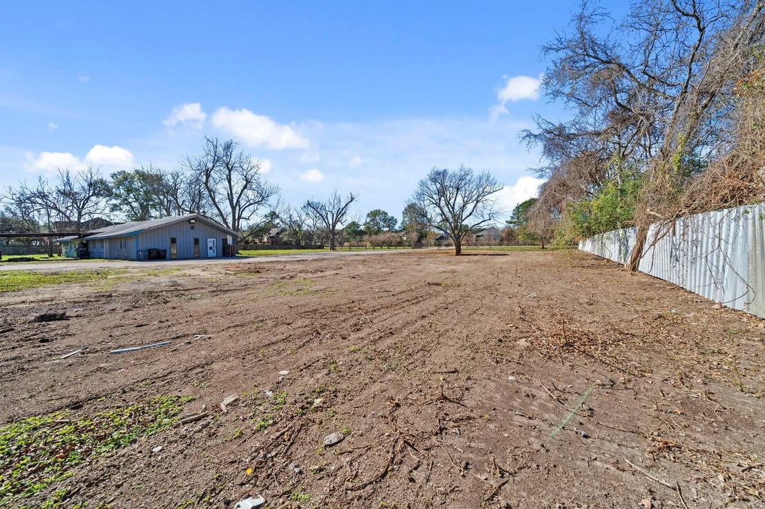 Photo of 8438 Windfern Road