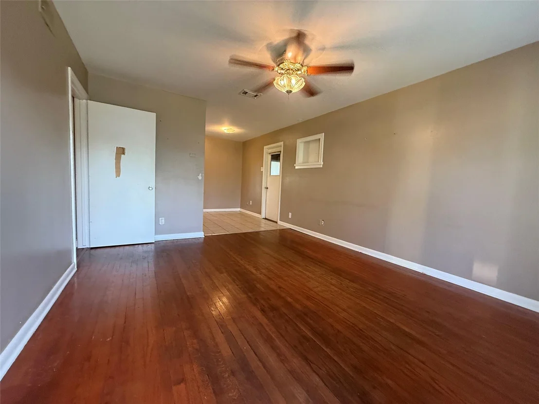 Photo of 6122 Brook Lea Street