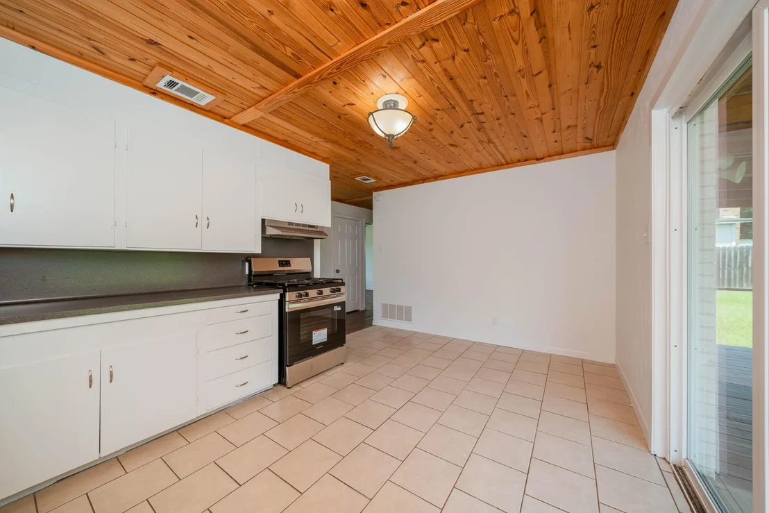 Photo of 818 Bean Ave