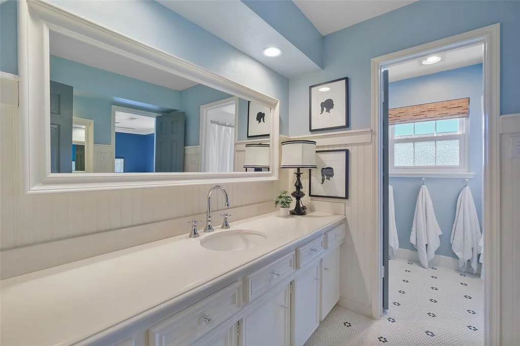 Photo of 883 Glenchester Drive