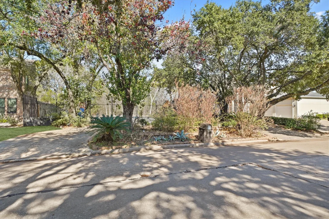 Photo of 11754 Riverview Drive