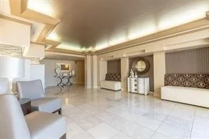 Photo of Unit 437D at 5220 Seawall Boulevard