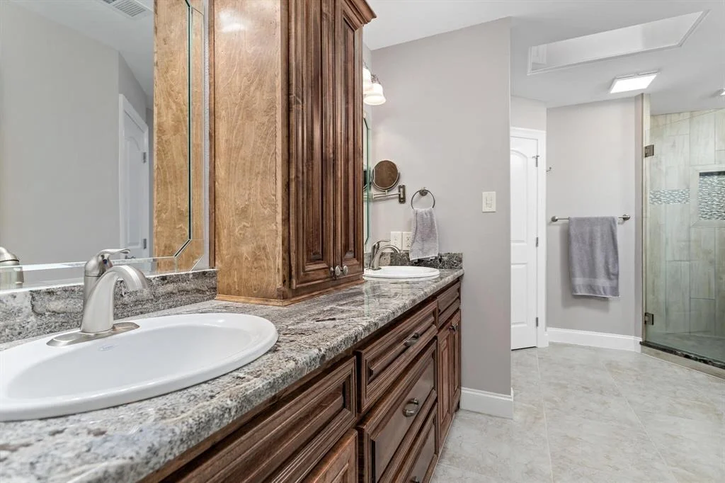 Photo of 7924 Golfhill Drive
