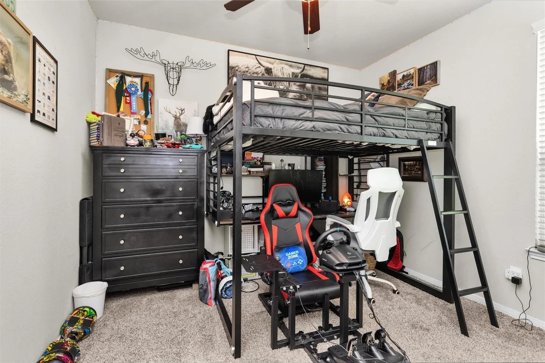 Photo of 9184 White Tail Drive