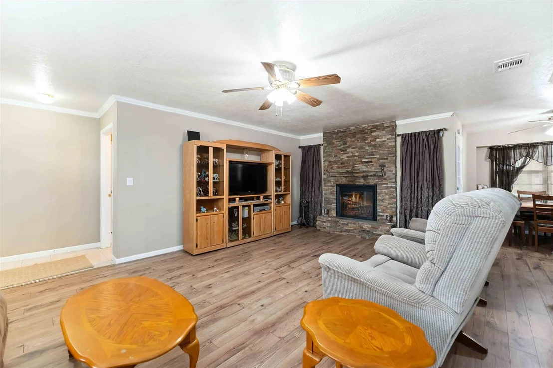Photo of 5222 Glenvalley Drive