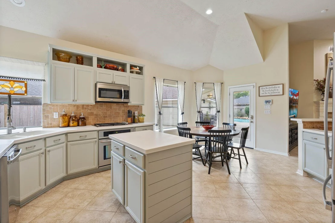Photo of 30639 Victoria Estates Drive