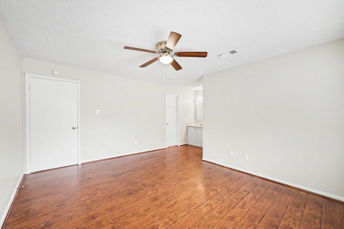Photo of 18511 Sweetmeadow Drive