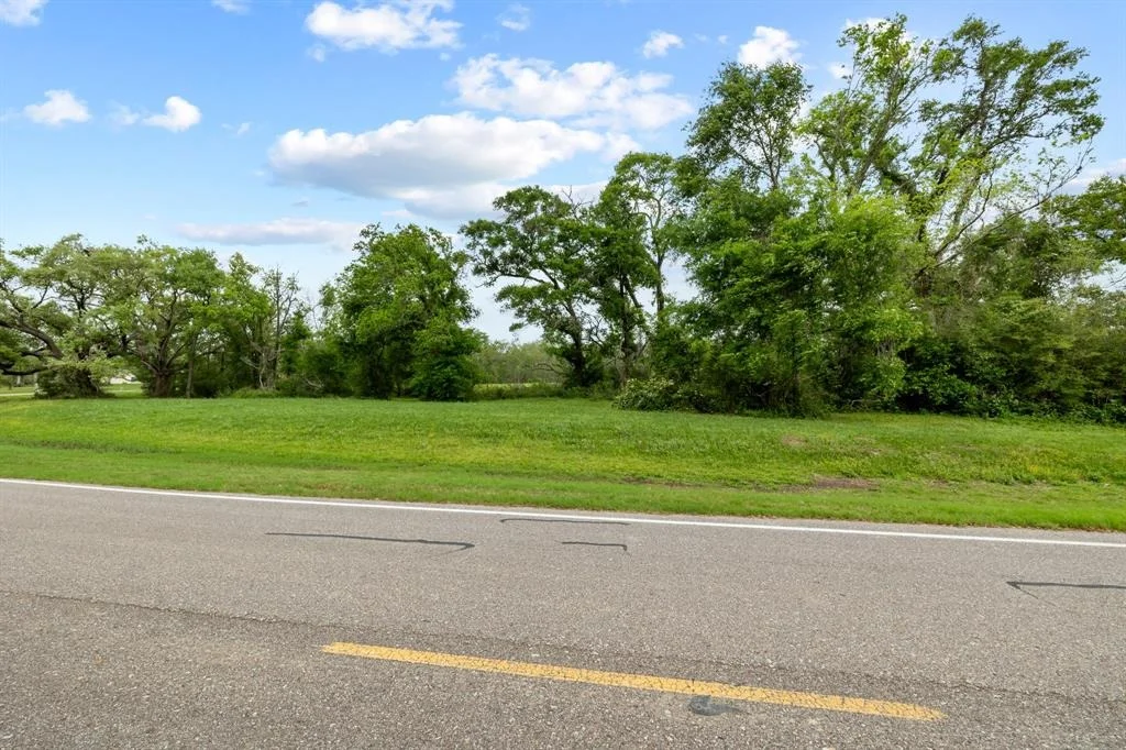 Photo of 21610 Chenango Lake Drive