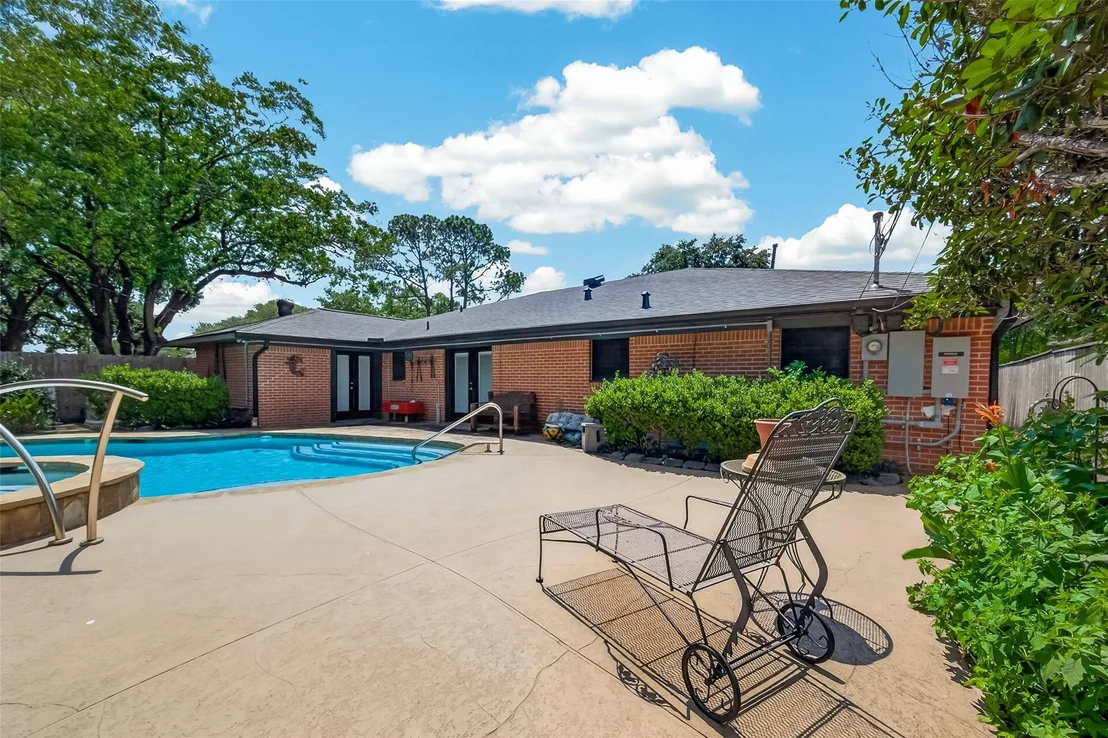 Photo of 5326 Redstart Street