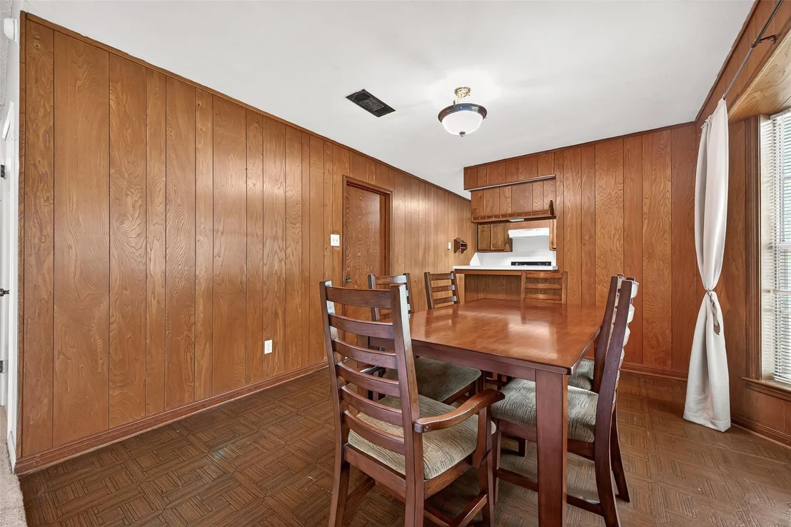 Photo of 2220 Ripple Creek Drive