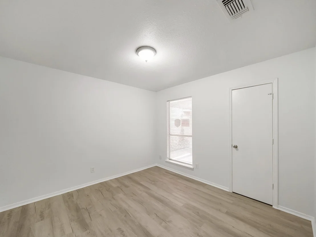 Photo of 8743 Yvonne Drive