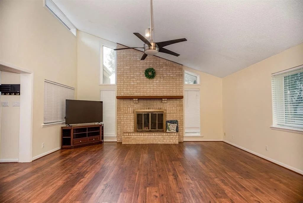 Photo of 120 Del Mar Drive