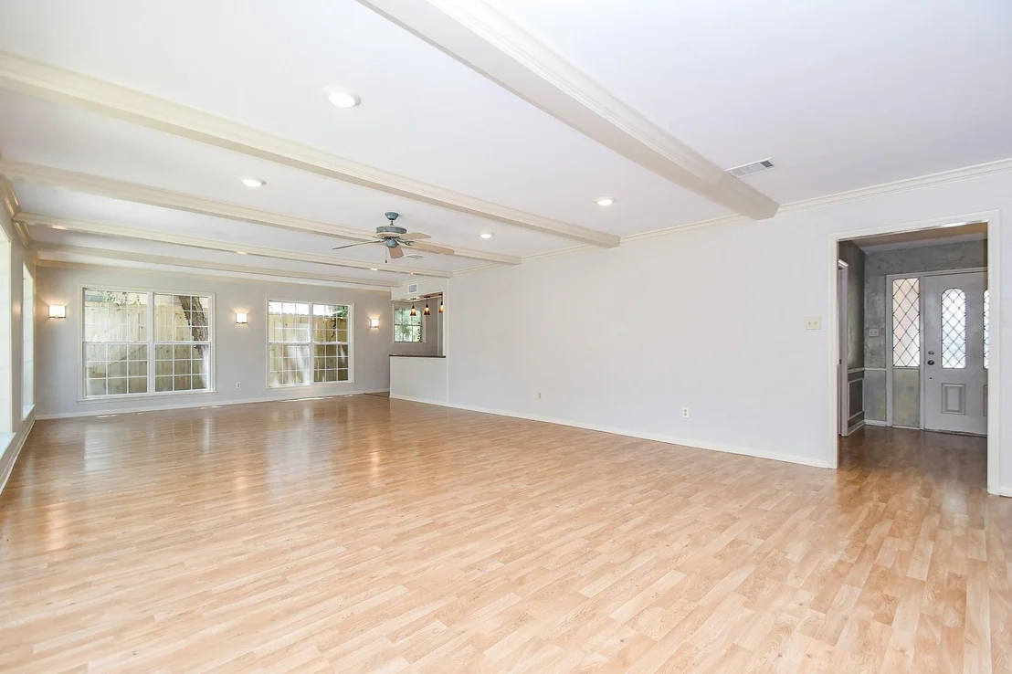 Photo of 17414 Rustic Canyon Trail