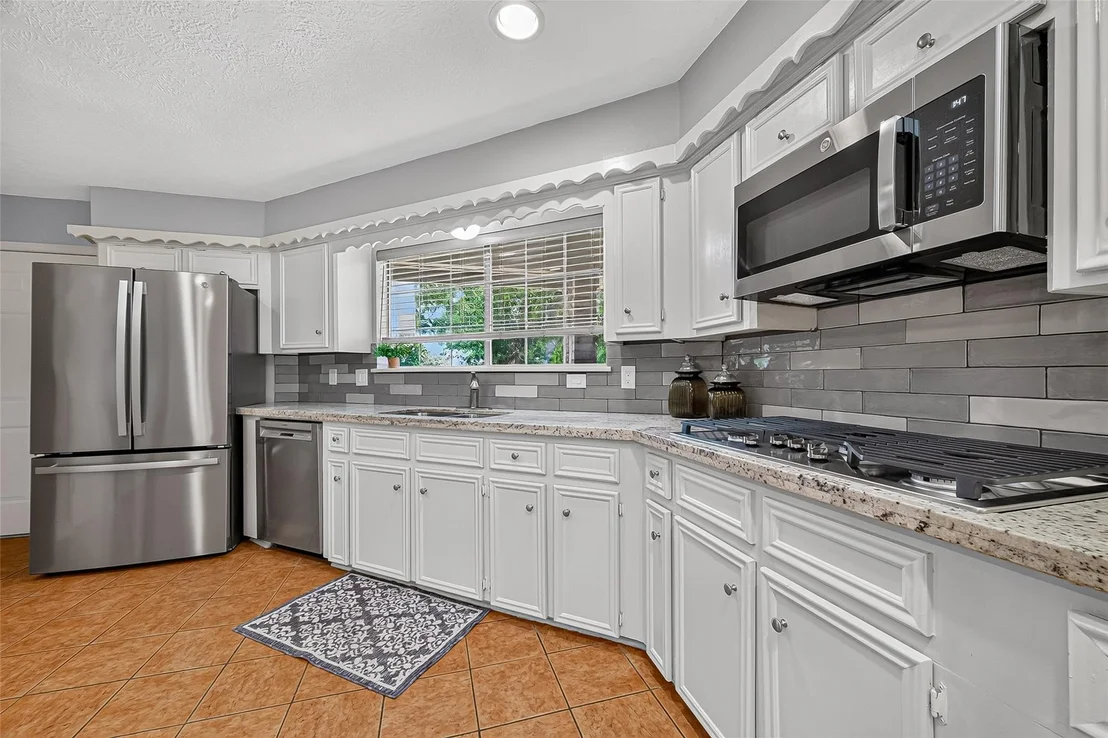 Photo of 15814 Boulder Oaks Drive
