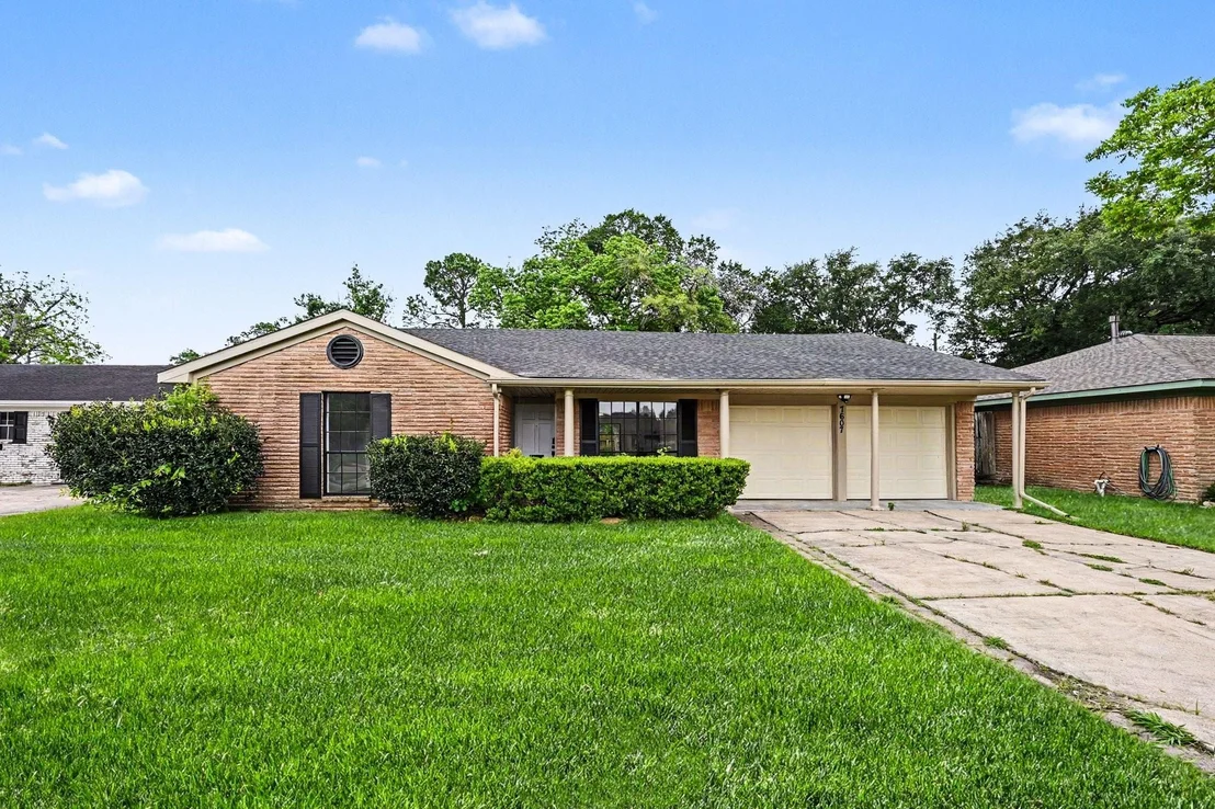 Photo of 7607 Grape Street