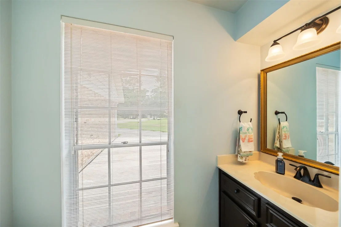 Photo of 715 Orleans Court
