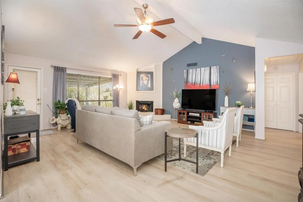 Photo of 910 Postwood Lane