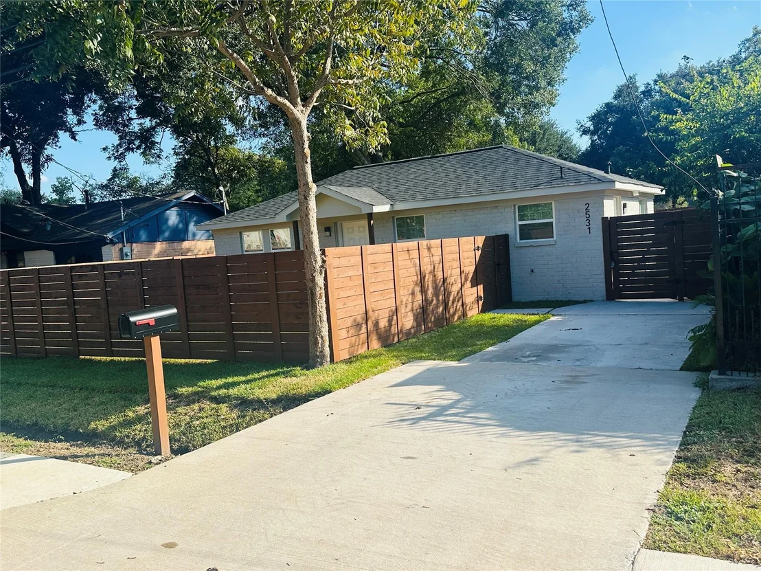 Photo of 2531 Walcott Lane