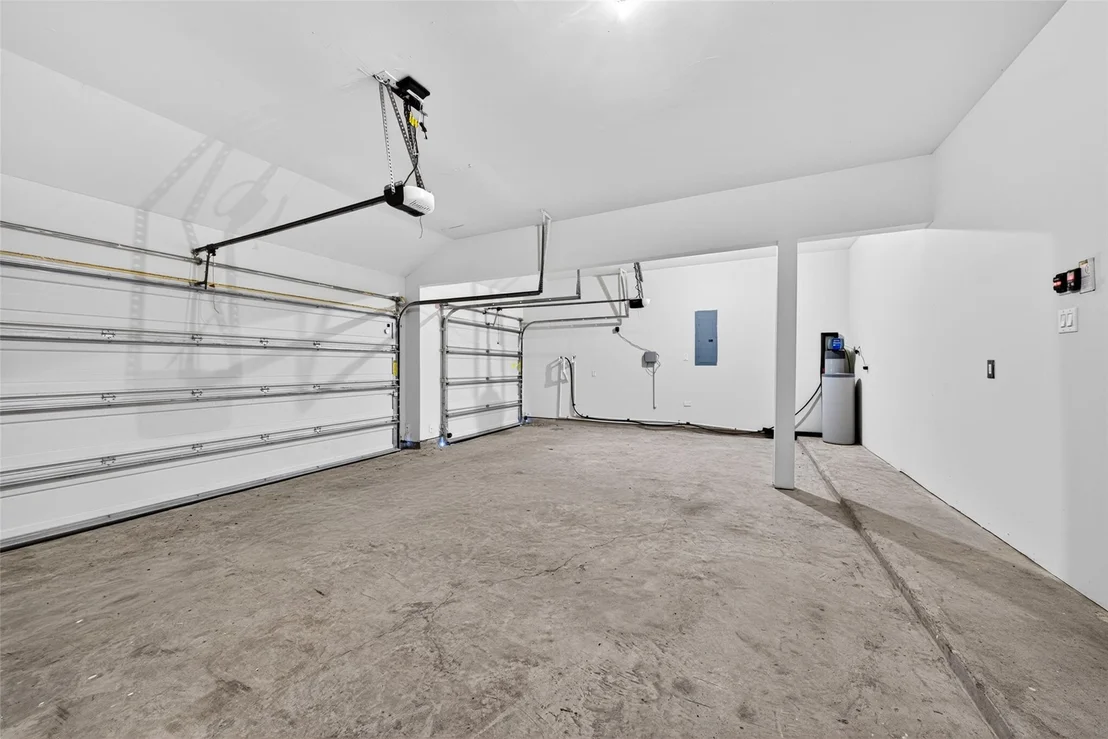 Photo of 10410 Hatcher Drive