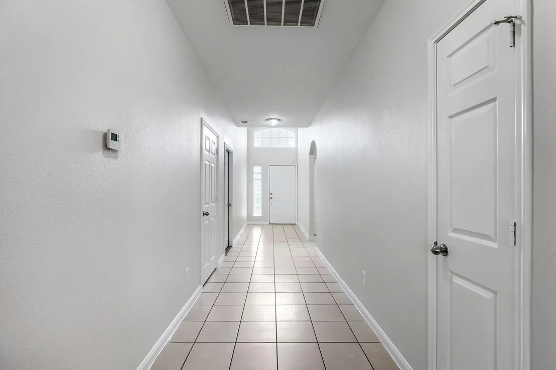 Photo of 324 Meadow View Lane