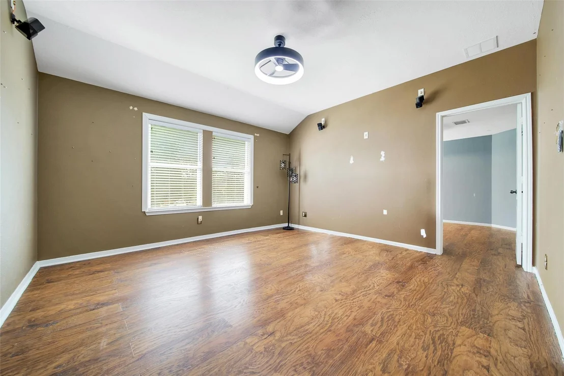 Photo of 18827 Squirrel Oaks Drive