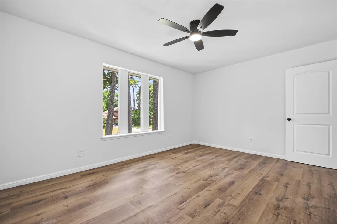 Photo of 1123 Suwanee Lane