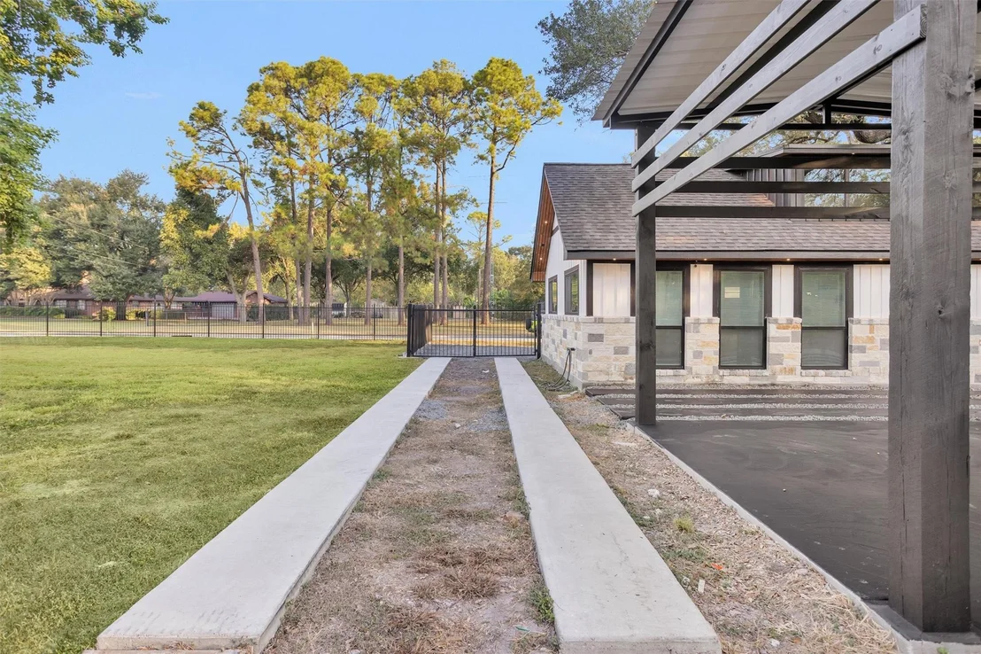Photo of 4323 Tilson Lane