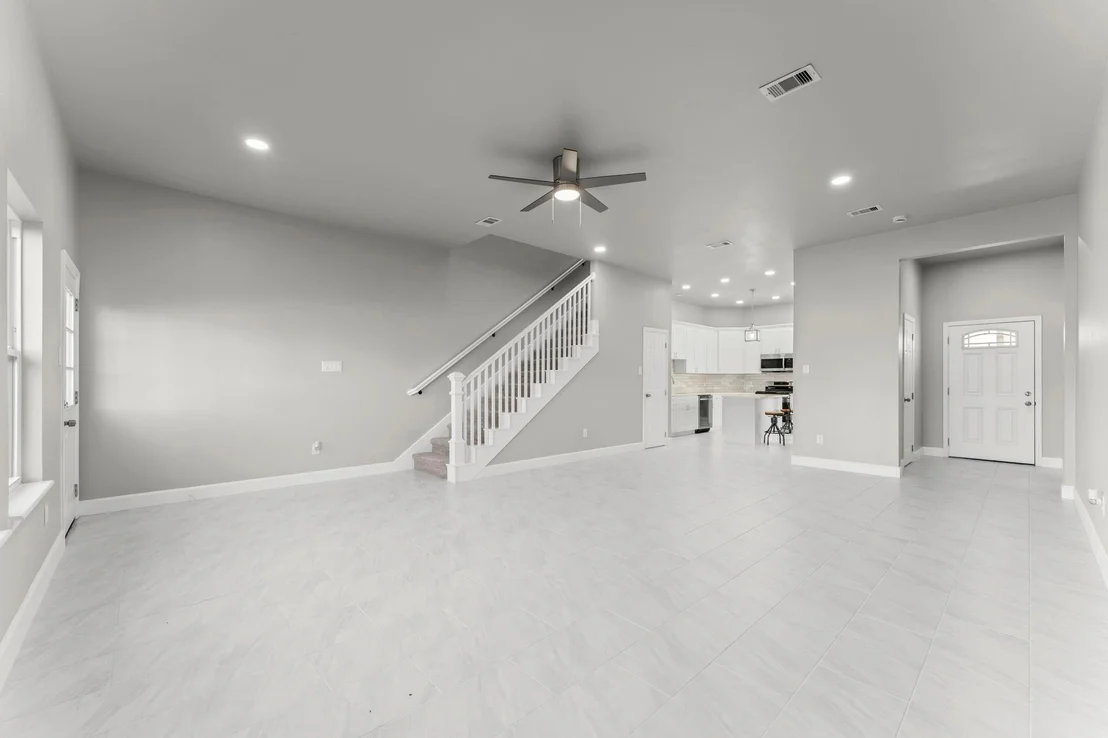 Photo of 8157 Crestview Drive