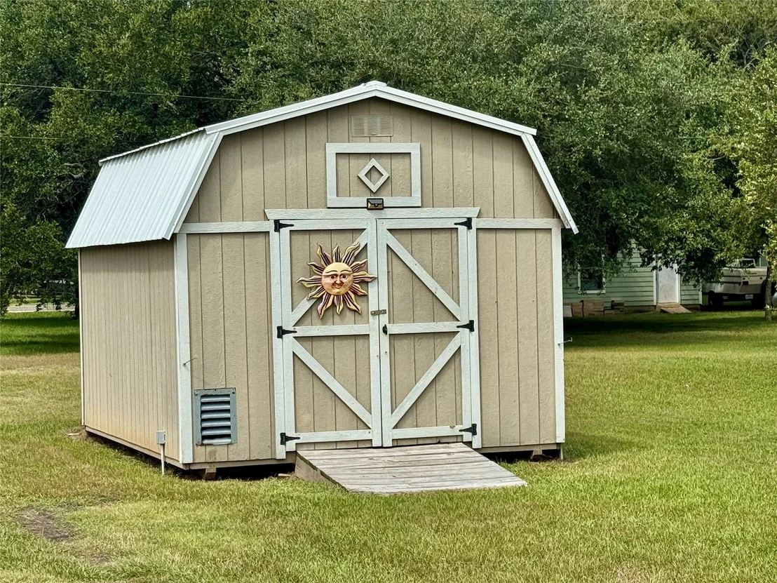 Photo of 1535 Bayview Drive