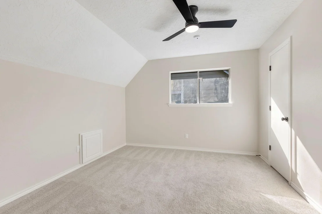 Photo of 18 Mayfair Grove Court