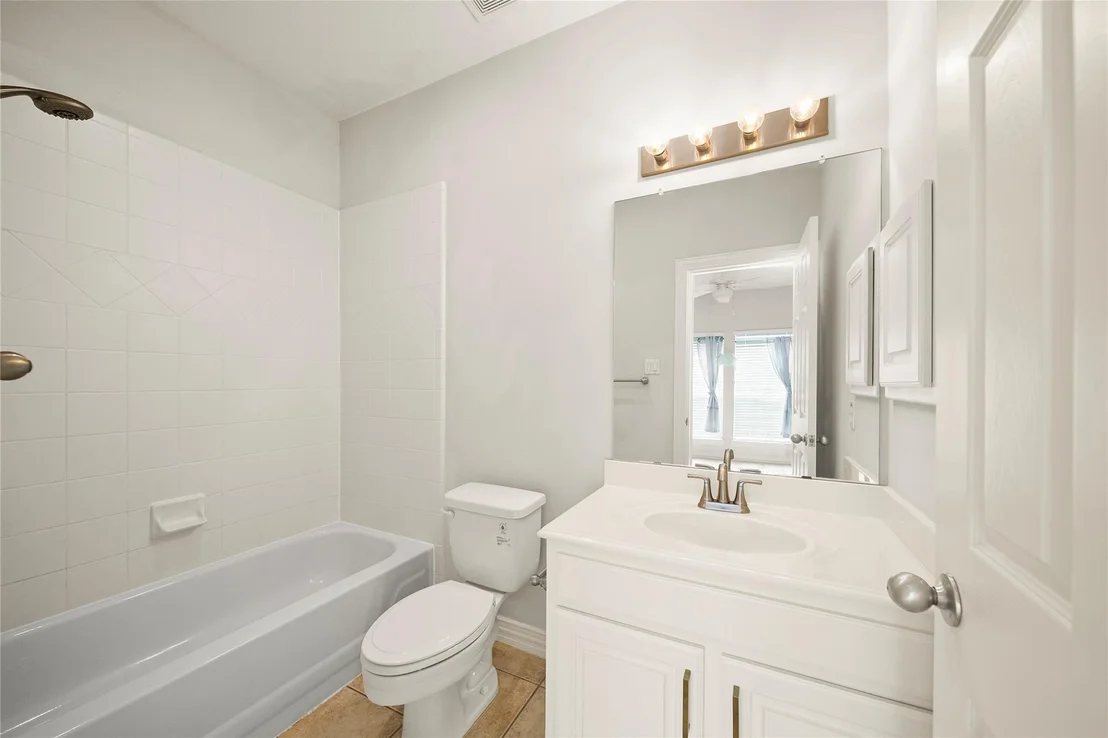 Photo of 6111 Windwater Pointe