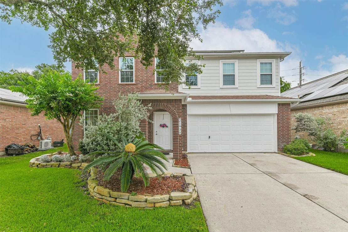 Photo of 21930 Willow Shadows Drive