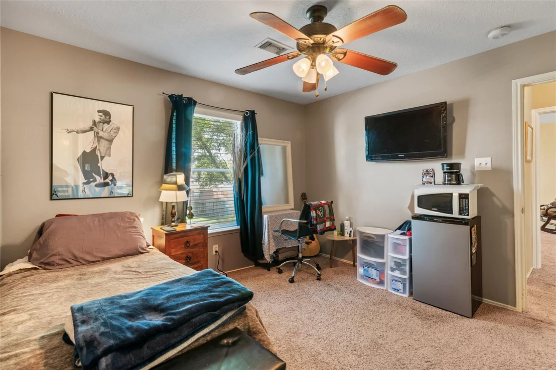 Photo of 3727 Oak Lace Drive