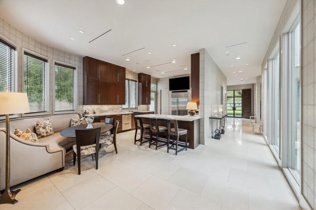 Photo of 2949 Chevy Chase Drive